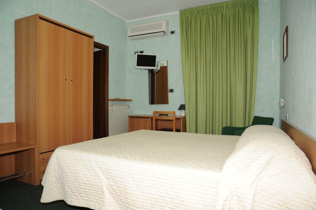 Hotel Valentini Inn Фолиньо Номер фото